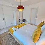 New 2 Bedrooms Flat In Limpertsberg Center 公寓