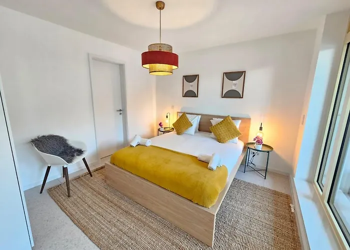 Apartment New 2 Bedrooms Flat In Limpertsberg Center *